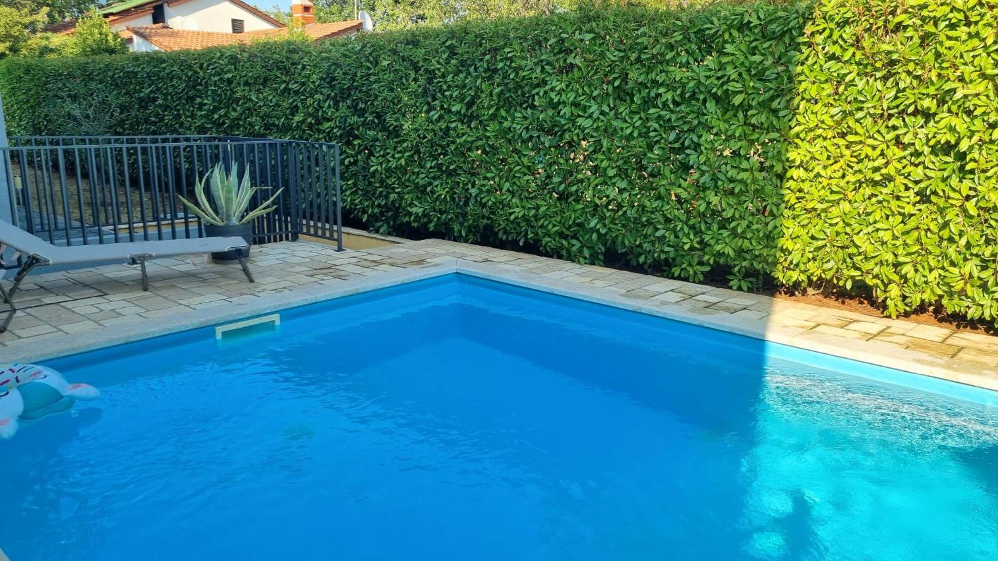 Casa Emma With Pool Apartment Пореч Екстериор снимка